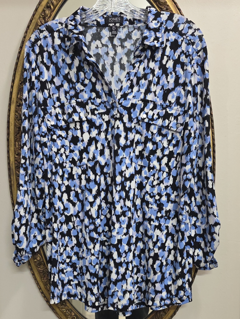 Jones New York Blue Black White Abstract Print Button-Front Shirt Size Large